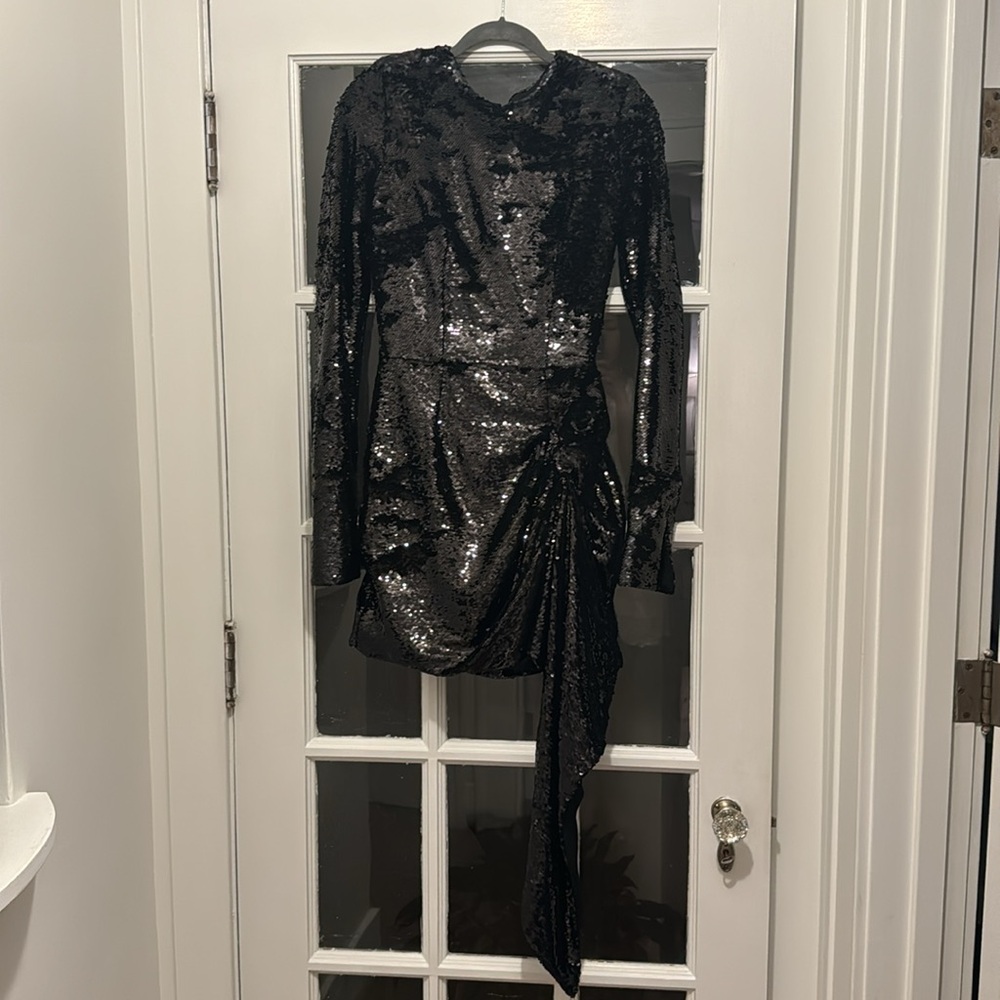 16ARLINGTON Black Sequin Ruched Dress. - Picture 7 of 9